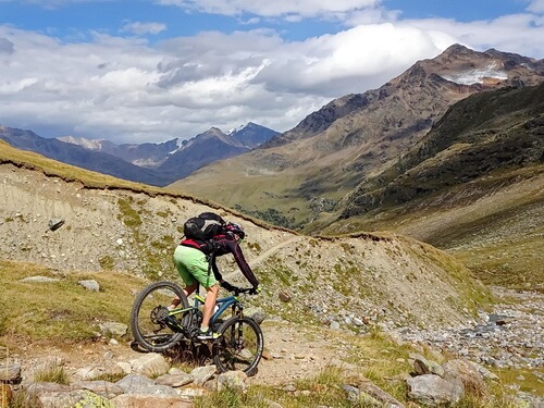 Trail vom Passo dell'Alpe in Richtung Gaviapassstraße